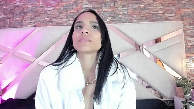 sophie pariss online show from 12.01.25