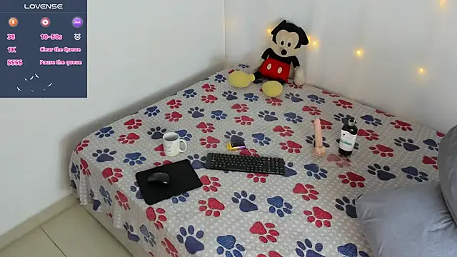 Snapshot of Benjamin_Buster chatting on 12.23.24 Benjamin Buster online show from 12.23.24