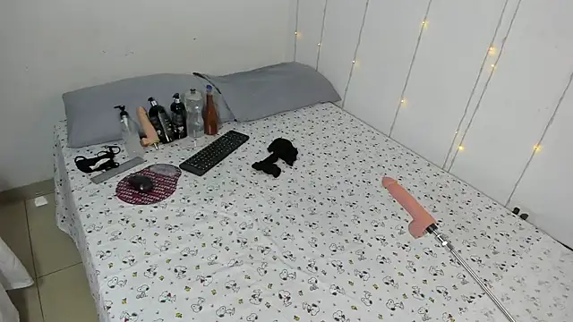 Snapshot of Benjamin_Buster chatting on 09.09.25 Benjamin Buster online show from 09.09.25