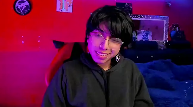 AnggelONfiree online show from 12.18.24