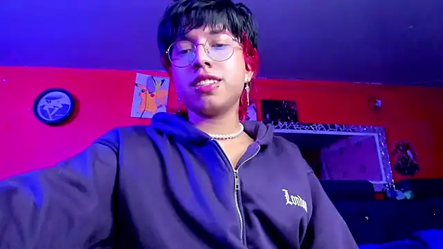 AnggelONfiree online show from 02.23.25