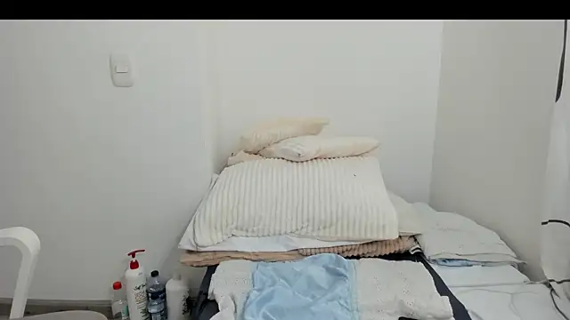 Bellaisa online show from 12.02.25