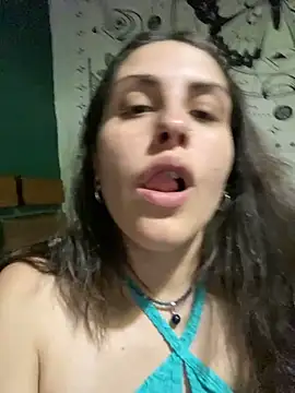 isadelasestrellas online show from 10.27.25