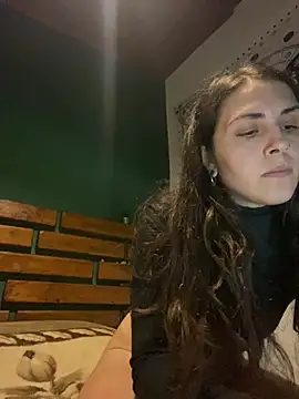 isadelasestrellas online show from 04.06.26