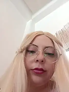 madelaine- online show from 03.11.26