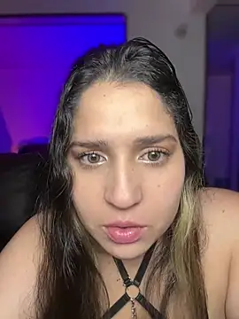 Snapshot of valentina_jonnes1 chatting on 03.22.25 valentina jonnes1 online show from 03.22.25