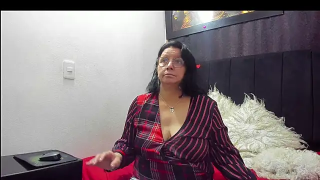 Evaaross 2345 online show from 02.10.26