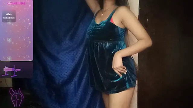 Snapshot of Sheela_oshovadi chatting on 12.24.24 Sheela oshovadi online show from 12.24.24