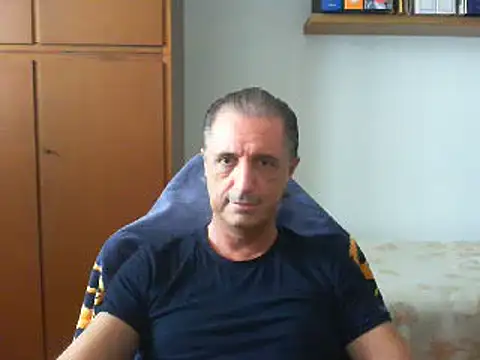 Snapshot of lliuk70mi chatting on 09.22.25 lliuk70mi online show from 09.22.25