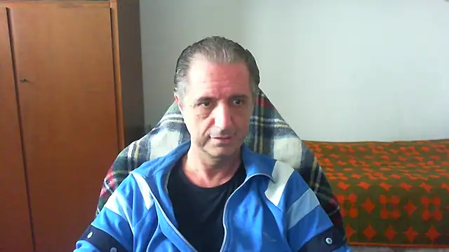 lliuk70mi online show from 05.10.26