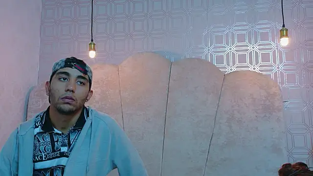 Annyeli online show from 11.15.25