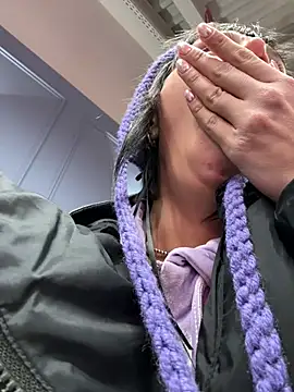 bigbabykiki online show from 12.17.24