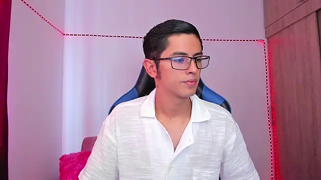 Snapshot of Ethan_Sai___ chatting on 12.08.24 Ethan Sai    online show from 12.08.24