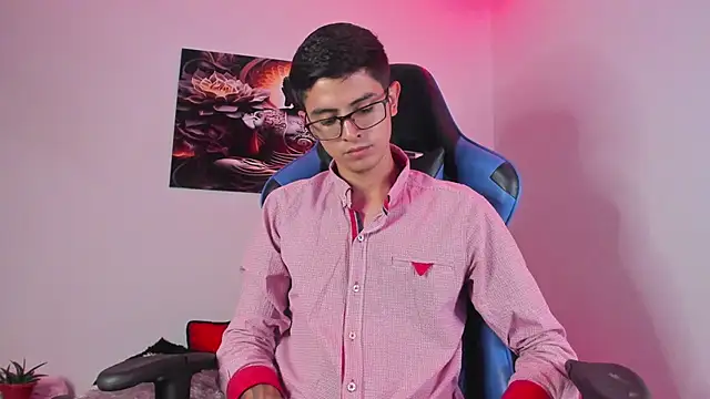 Snapshot of Ethan_Sai___ chatting on 02.07.25 Ethan Sai    online show from 02.07.25