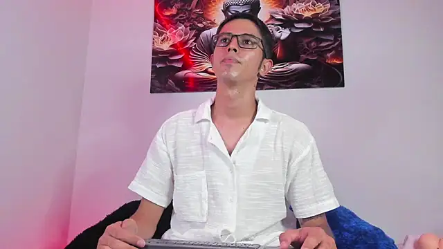 Snapshot of Ethan_Sai___ chatting on 02.17.25 Ethan Sai    online show from 02.17.25