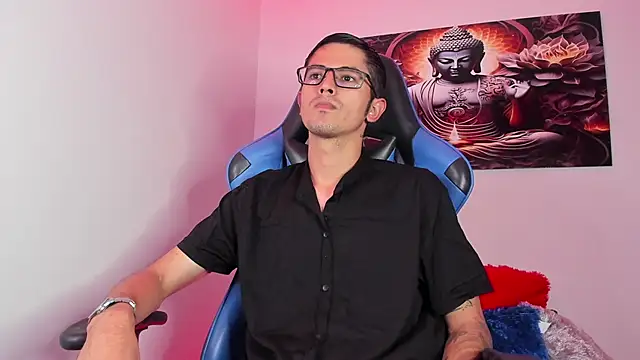 Snapshot of Ethan_Sai___ chatting on 02.25.25 Ethan Sai    online show from 02.25.25