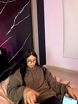 CAM 21X online show from 10.10.25