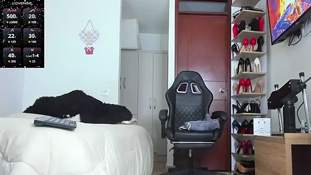 SophieBaker   online show from 02.24.26