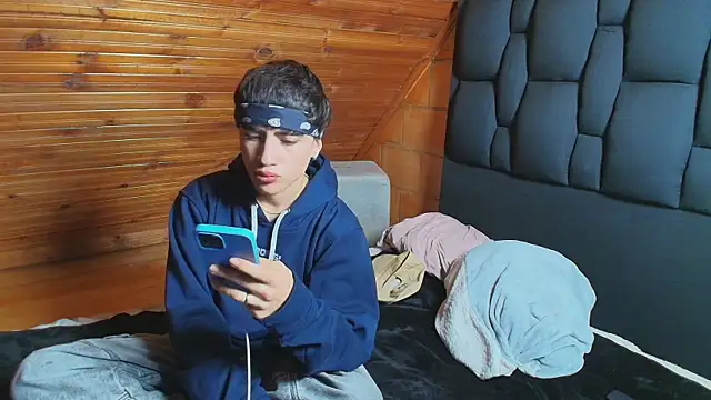 Justyn Ross online show from 11.08.25