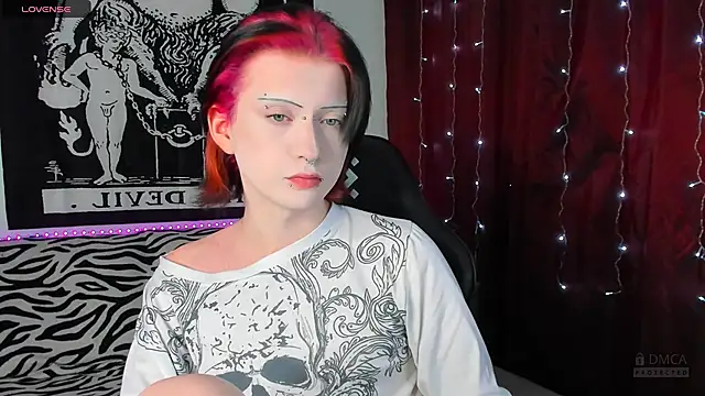 Vailyreb  online show from 12.22.24