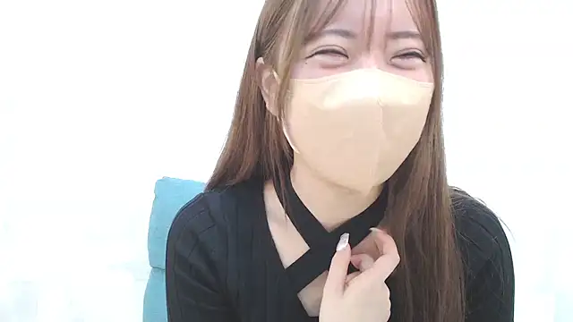 LOVE MOMO LOVE online show from 12.14.24