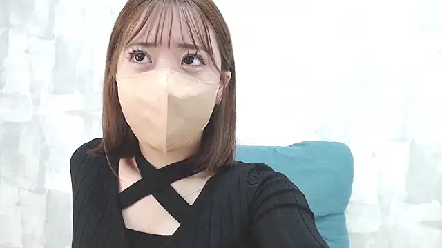 LOVE MOMO LOVE online show from 01.13.25