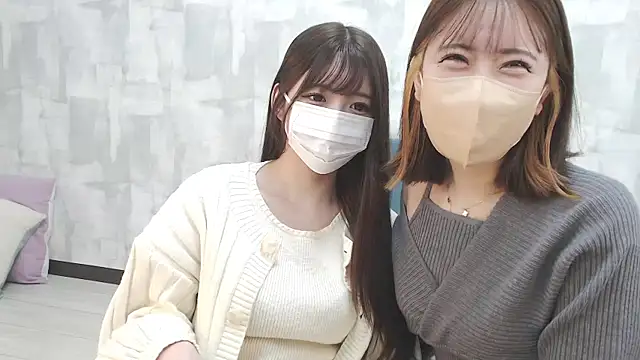 LOVE MOMO LOVE online show from 01.25.25