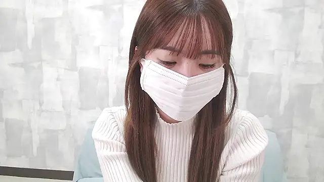 LOVE MOMO LOVE online show from 11.11.25