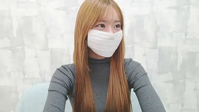 LOVE MOMO LOVE online show from 02.15.26