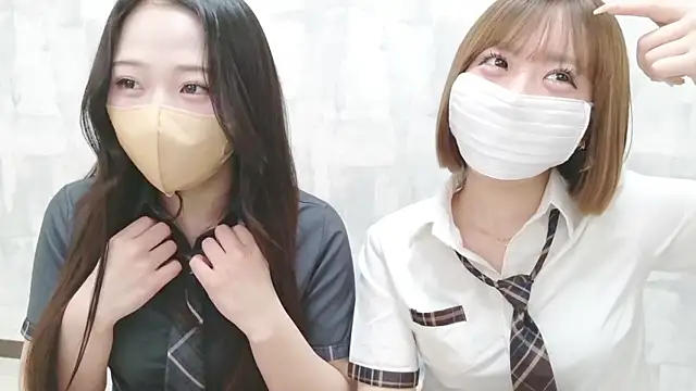 LOVE MOMO LOVE online show from 03.27.26