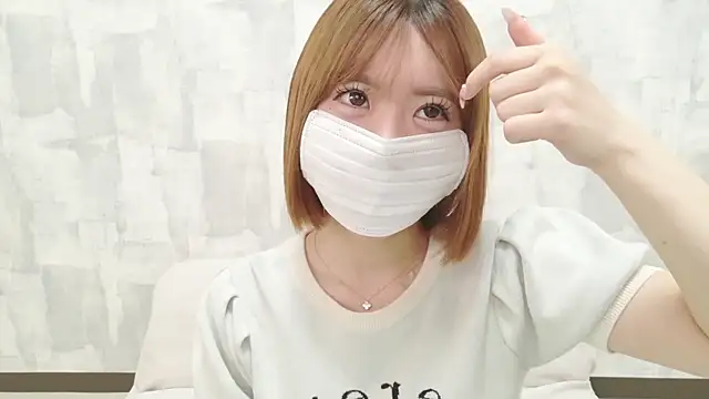 LOVE MOMO LOVE online show from 04.13.26