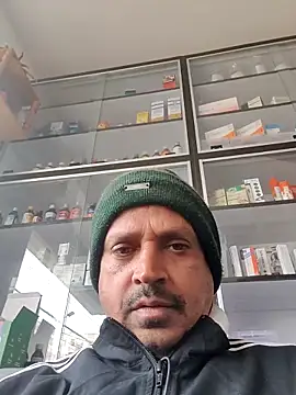 Snapshot of Raj1043 chatting on 12.18.25 Raj1043 online show from 12.18.25