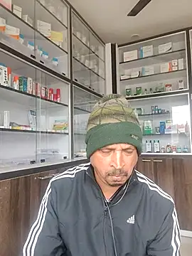 Snapshot of Raj1043 chatting on 12.20.25 Raj1043 online show from 12.20.25