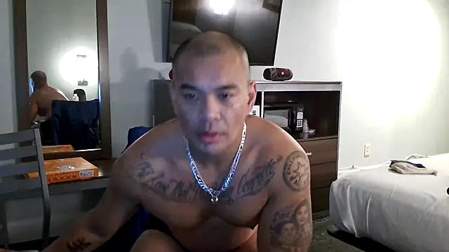 EatMyCake831 online show from 01.21.25