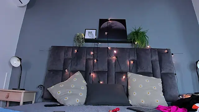 DulceAurora   online show from 02.27.26