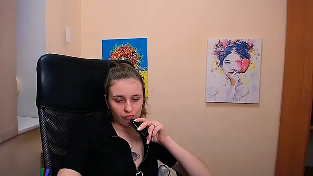  Nicole new online show from 03.14.25