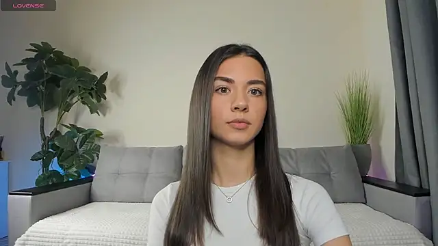 Snapshot of NicoleLuv chatting on 12.05.24 NicoleLuv online show from 12.05.24