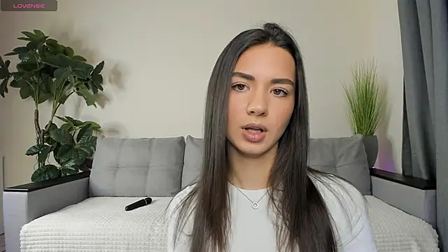 Snapshot of NicoleLuv chatting on 12.09.24 NicoleLuv online show from 12.09.24