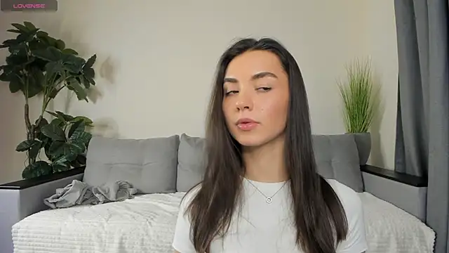 Snapshot of NicoleLuv chatting on 12.12.24 NicoleLuv online show from 12.12.24