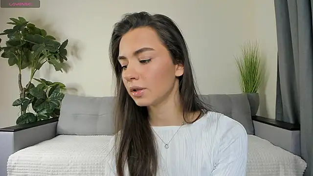 Snapshot of NicoleLuv chatting on 12.13.24 NicoleLuv online show from 12.13.24