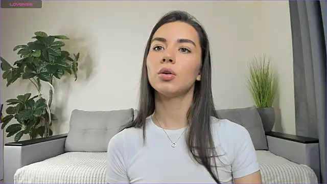 Snapshot of NicoleLuv chatting on 01.10.25 NicoleLuv online show from 01.10.25