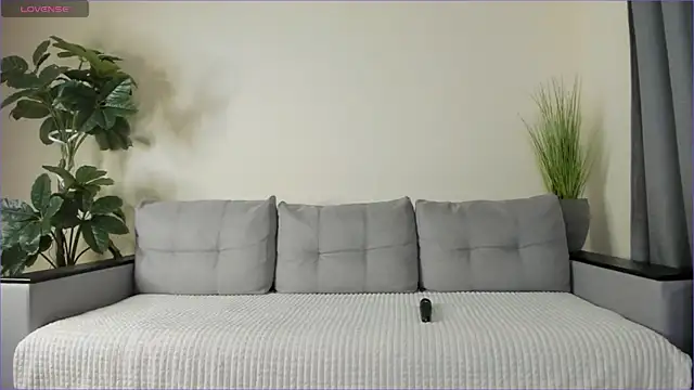 Snapshot of NicoleLuv chatting on 01.16.25 NicoleLuv online show from 01.16.25