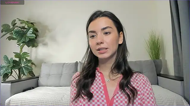 Snapshot of NicoleLuv chatting on 02.03.25 NicoleLuv online show from 02.03.25