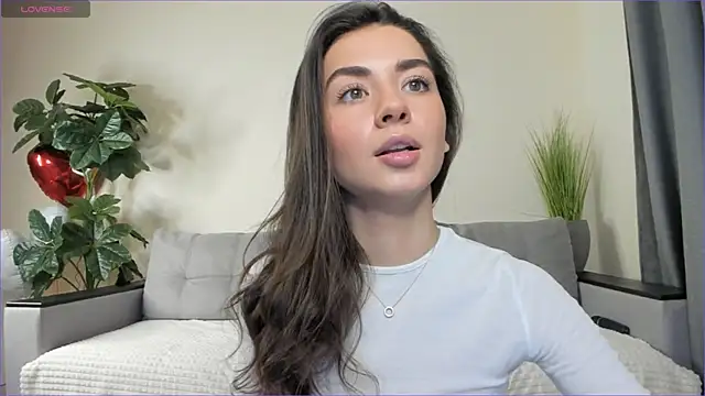 Snapshot of NicoleLuv chatting on 03.05.25 NicoleLuv online show from 03.05.25