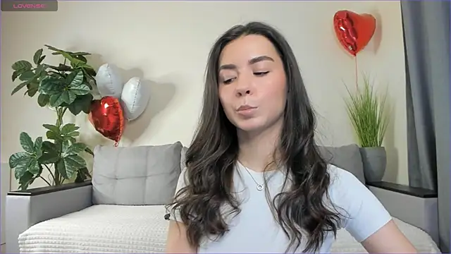 Snapshot of NicoleLuv chatting on 03.09.25 NicoleLuv online show from 03.09.25