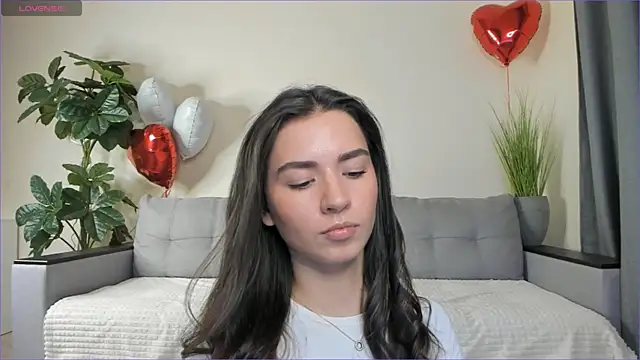 Snapshot of NicoleLuv chatting on 03.09.25 NicoleLuv online show from 03.09.25