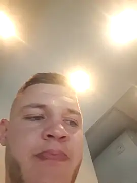 Yourbadboy69rrr online show from 11.28.25