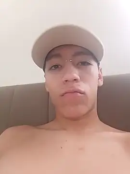 Snapshot of CRYBYT9 chatting on 09.14.25 CRYBYT9 online show from 09.14.25