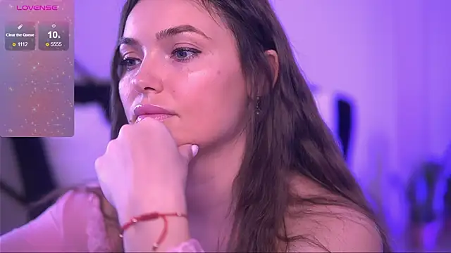 Snapshot of EmilyJuarez chatting on 05.15.26 EmilyJuarez online show from 05.15.26