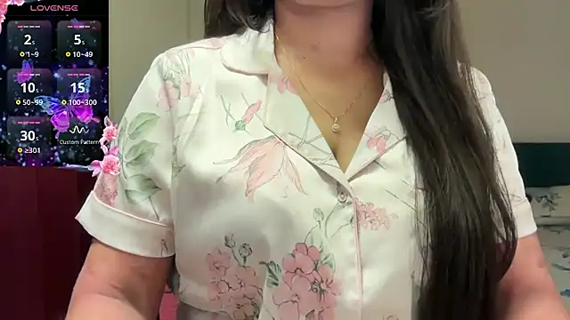 Snapshot of nandini_7 chatting on 09.17.25 nandini 7 online show from 09.17.25